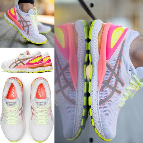ASICS Women's Gel Nimbus 22 Lite-Show Sneakers - Picture 1 of 10